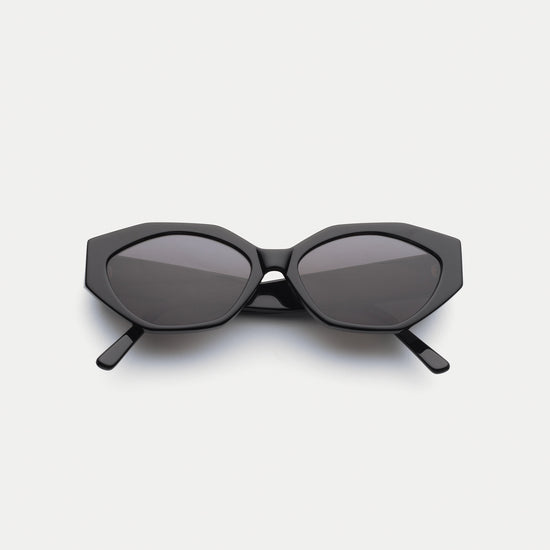 Lu Goldie - Eliana Sunglasses - Black