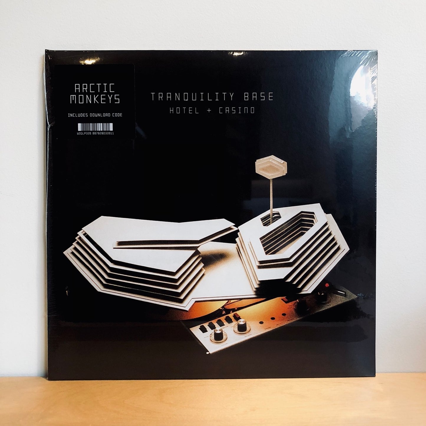 Arctic Monkeys - Tranquility Base Hotel + Casino. LP