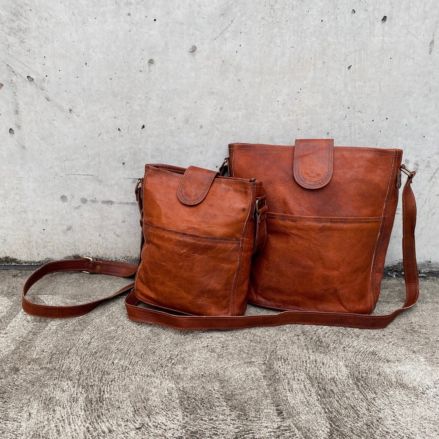 Billy Goat Designs - Leather Shoulder Bag w/ Zip - Large 12" (SBP12)