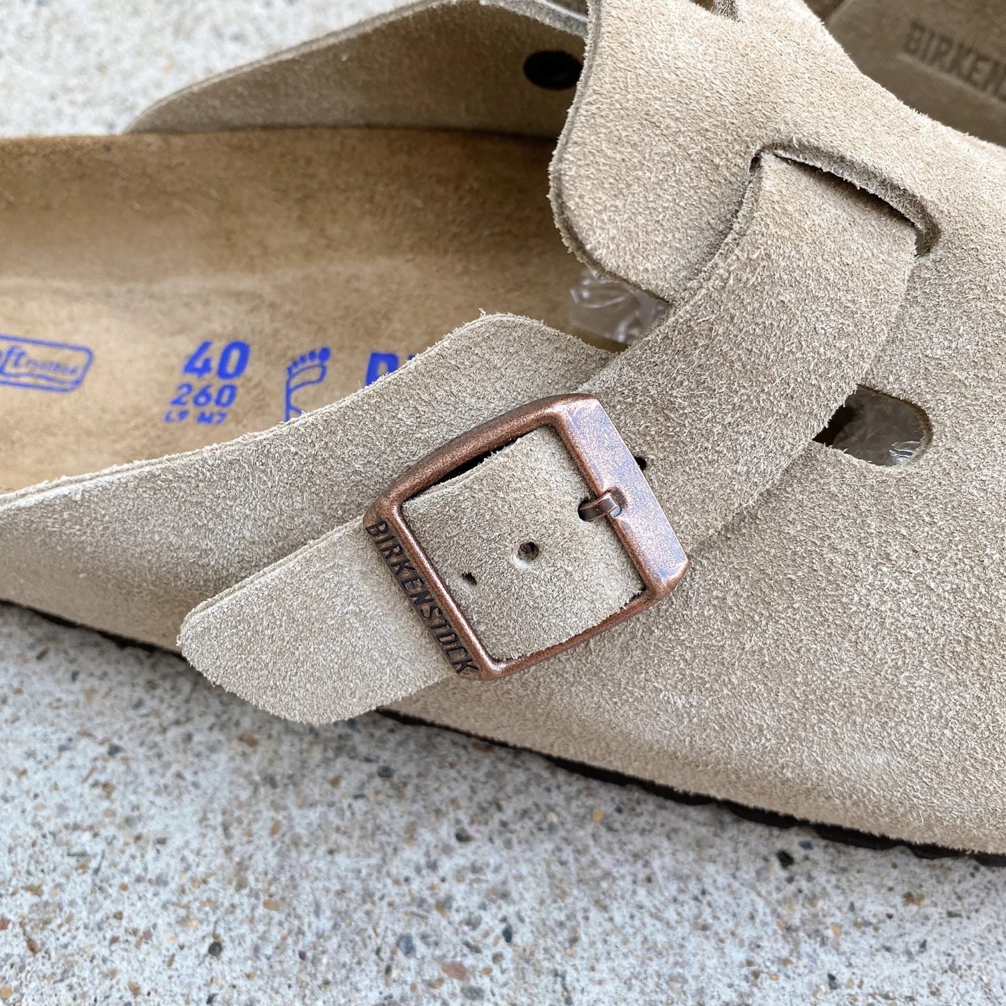 Load image into Gallery viewer, Birkenstock - Boston - Suede SFB - Taupe - Narrow
