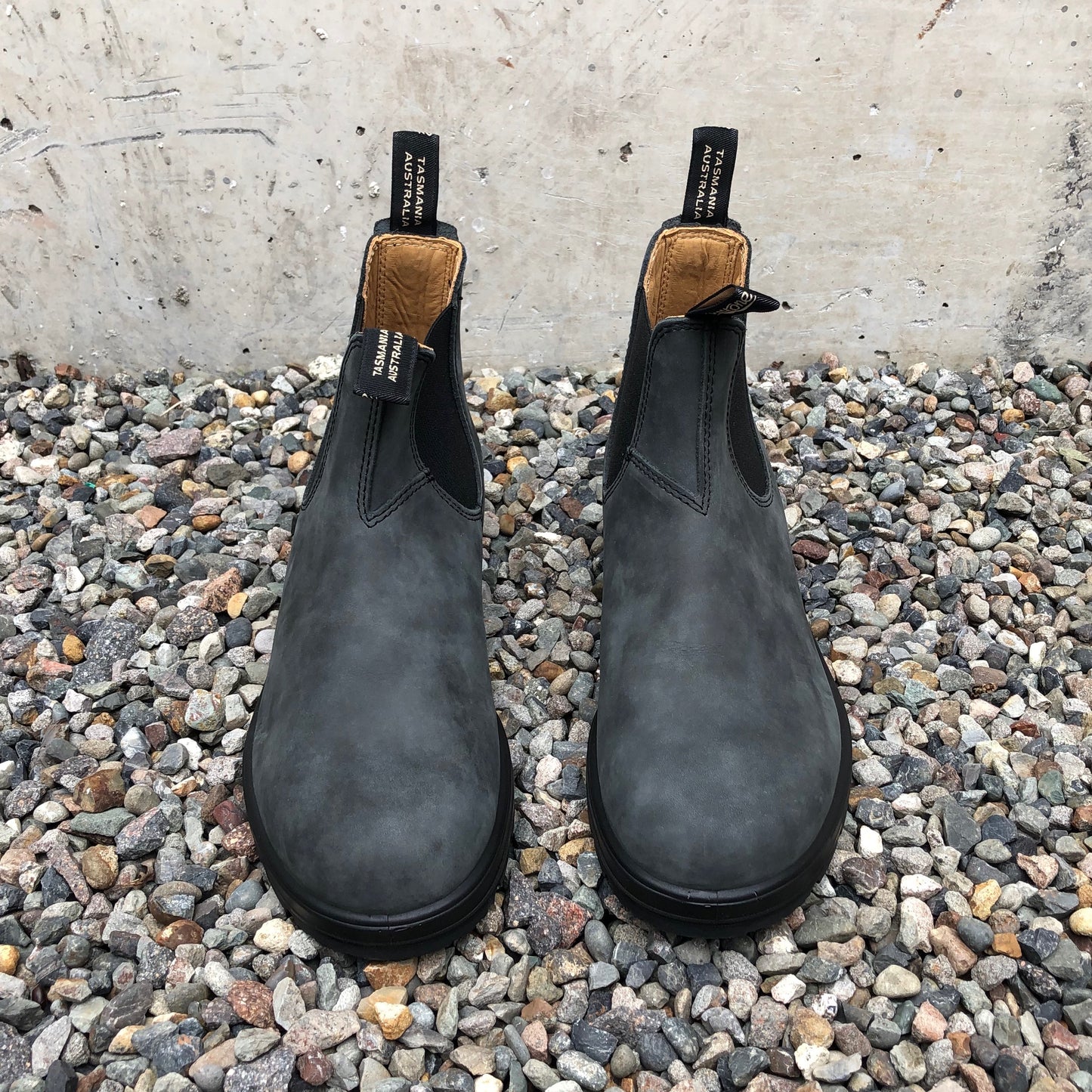 Blundstone - 587 Unisex Chelsea Boot - Rustic Black