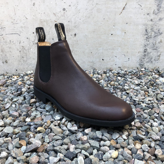Blundstone - 1900 Ankle Dress Boot in Chestnut Brown
