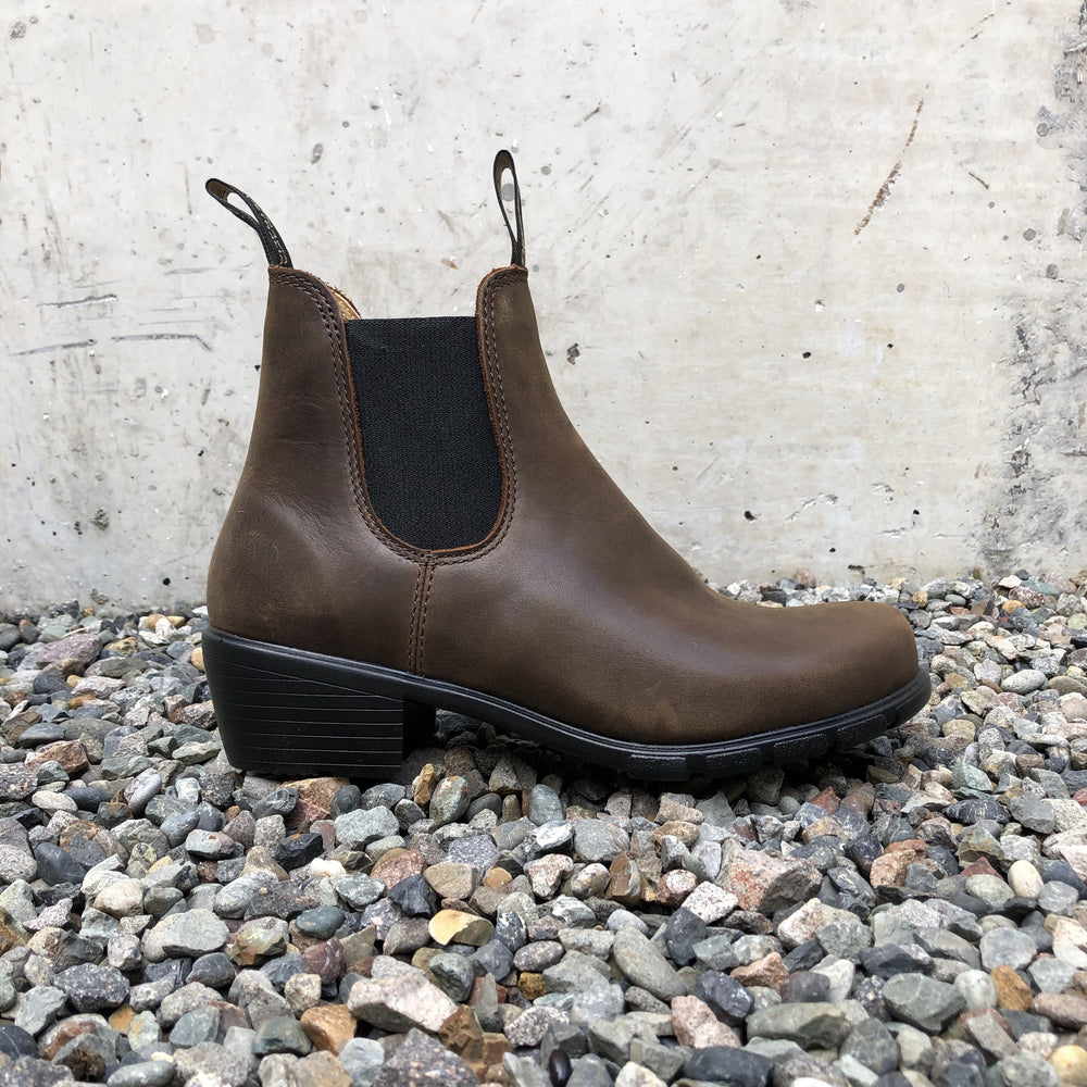 Blundstone - 1673 Women's Heeled Chelsea Boot - Antique Brown