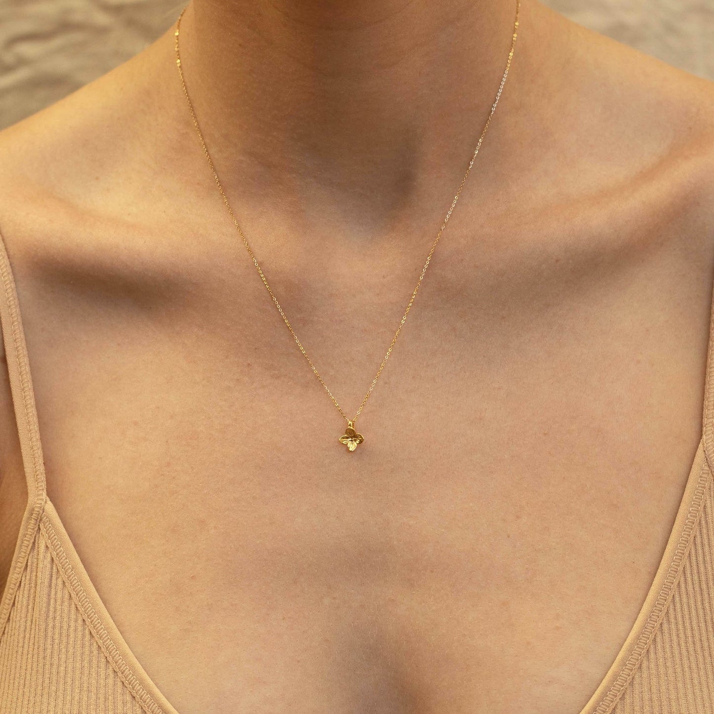 Linda Tahija - Hydrangea Necklace - Gold Plated