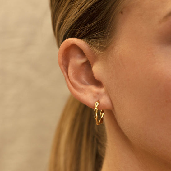 Linda Tahija - Organica Huggie Earrings - Gold Plated