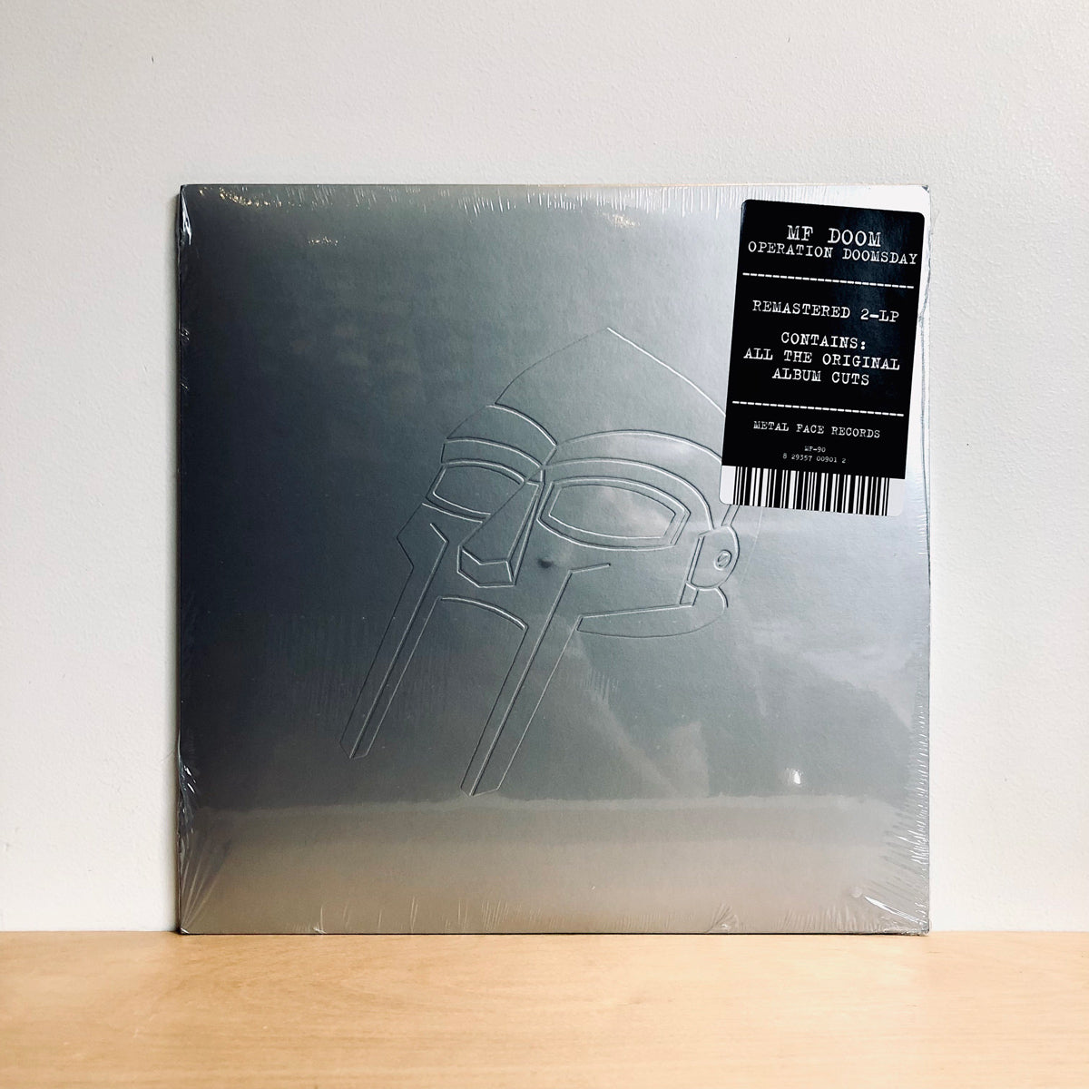 MF DOOM - Operation Doomsday. 2LP [2021 Remaster / Metallic Cover Edition]