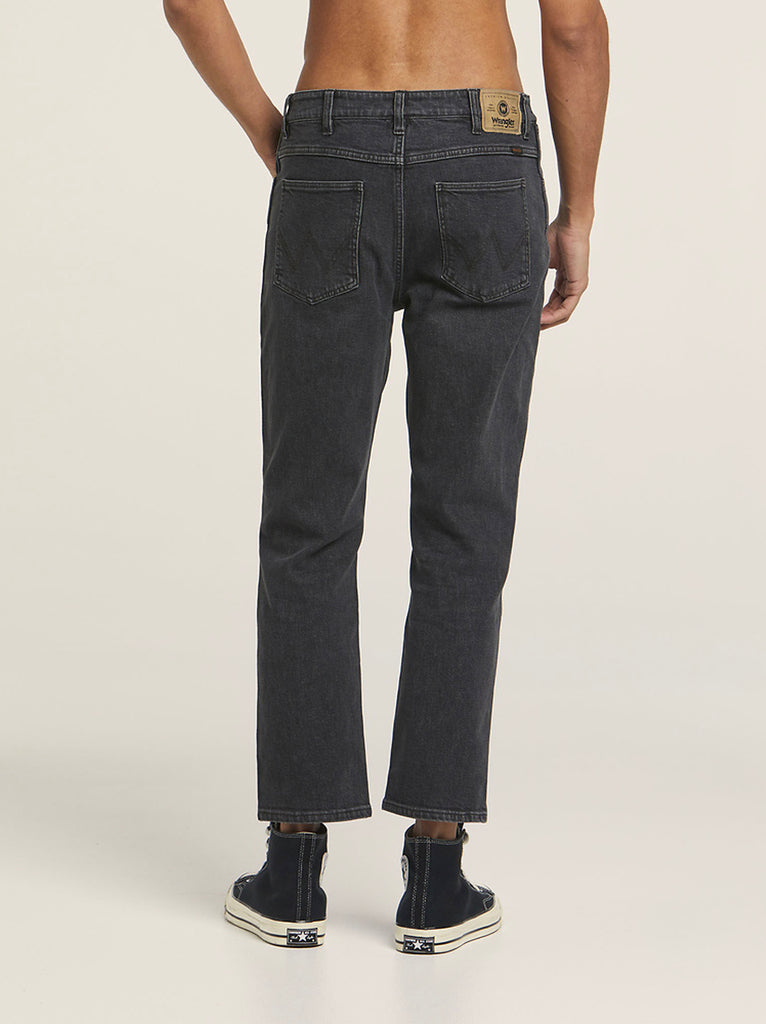 Buy Wrangler - Sid Straight Jean - Smoke Stack For Men | Abicus